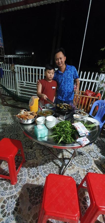Nhà Nghỉ NgọC PhuọNg Hon Son Hotel Lai Son Exterior photo